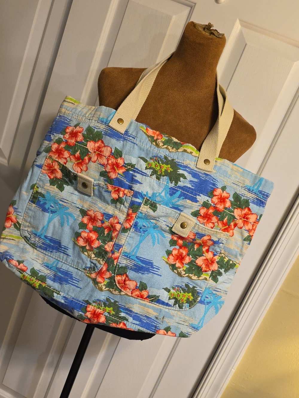 Mossimo Supply Co 2011 Tropical Hibiscus Floral Canvas Tote Bag